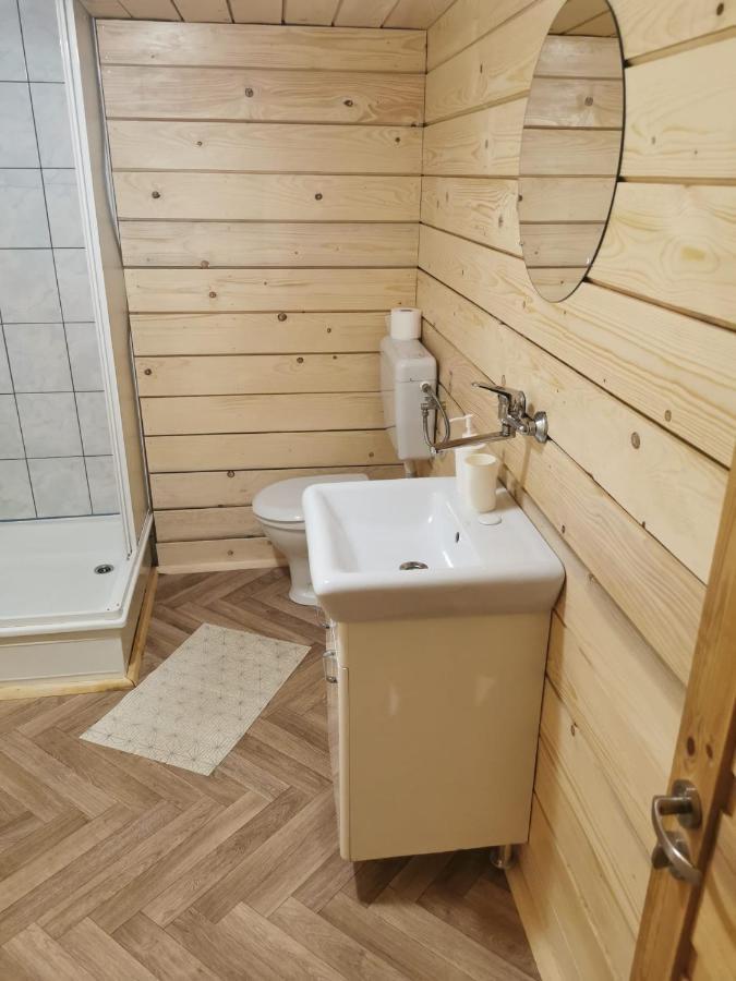 Domek Drewniany Szafran Witów エクステリア 写真